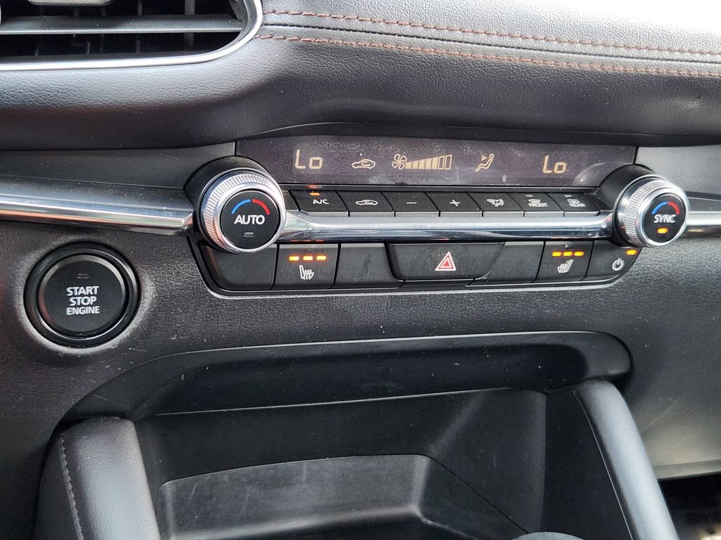 Used 2025 MAZDA MAZDA3 s FWD image 10