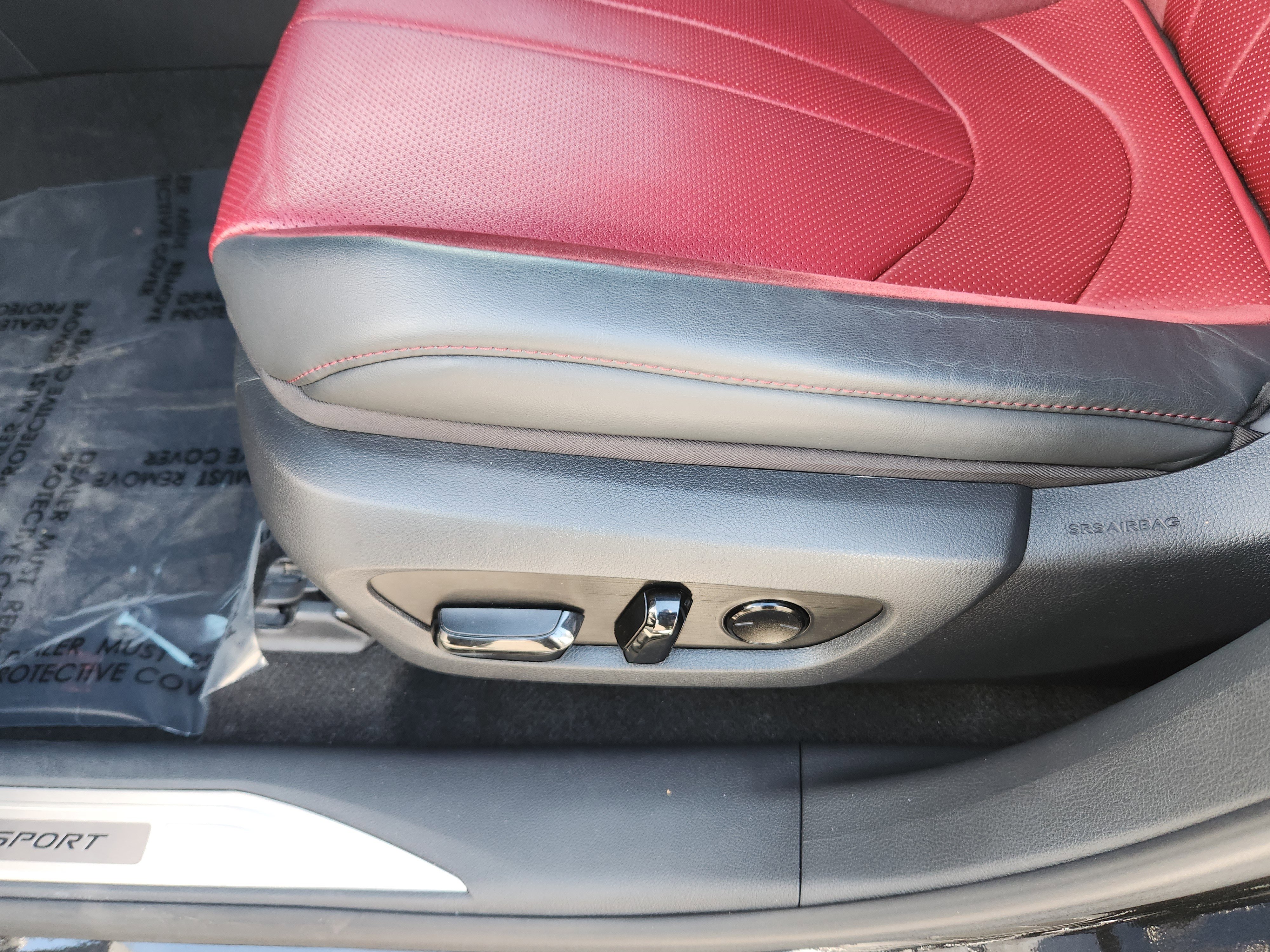 Used 2024 Lexus RX 500h F Sport w/ Convenience Package image 31