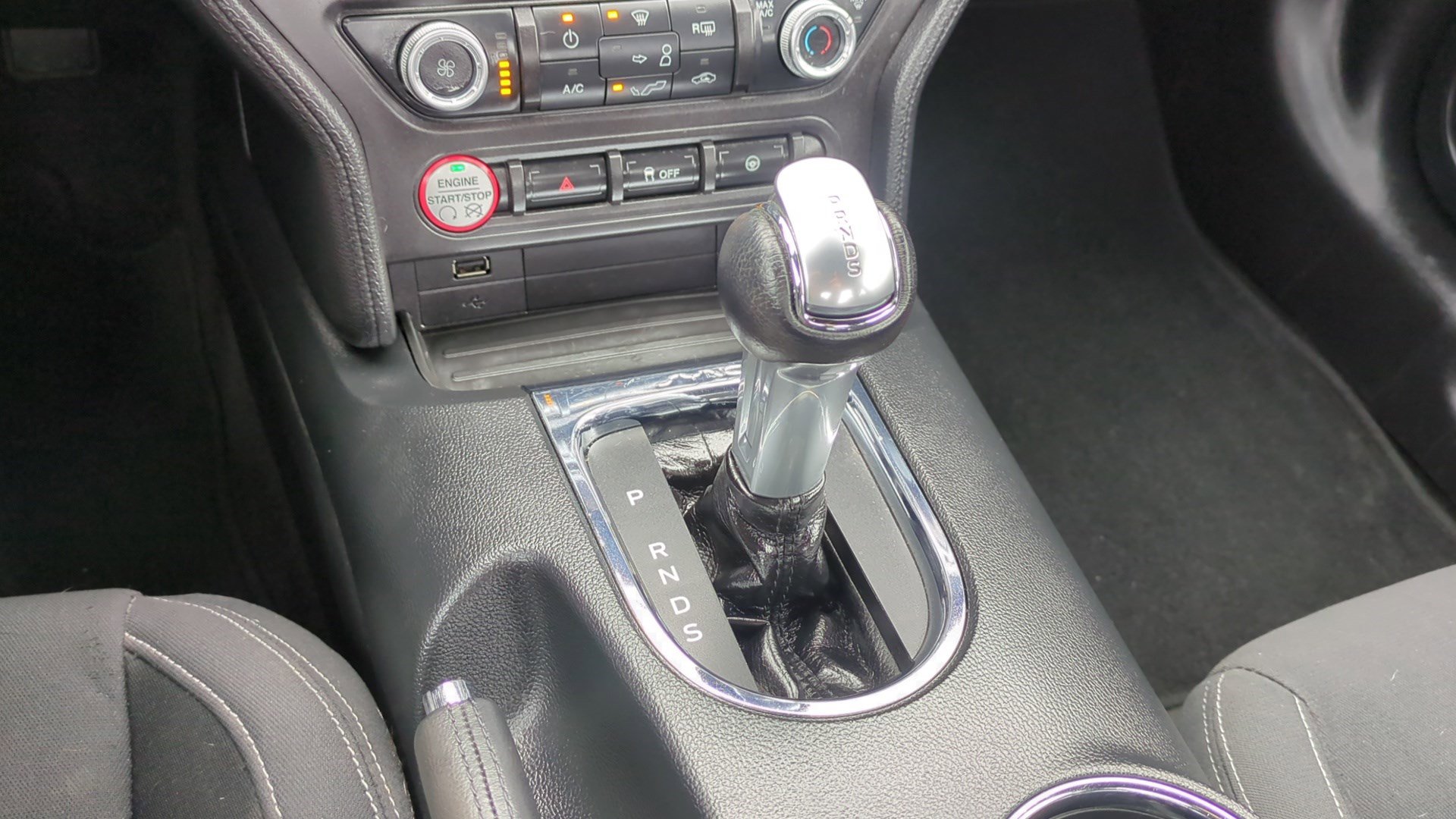 Used 2017 Ford Mustang Coupe image 24