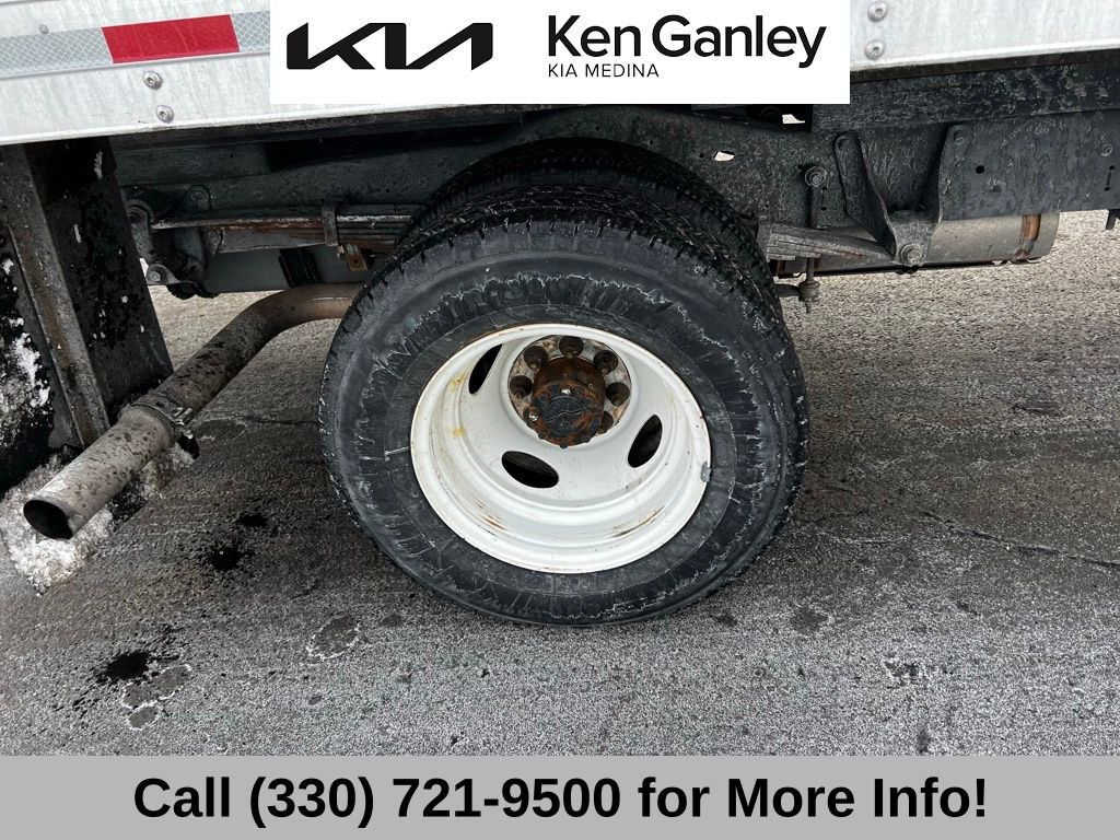 Used 2024 Ford E-450 and Econoline 450 Super Duty w/ Power Windows & Locks Group image 14