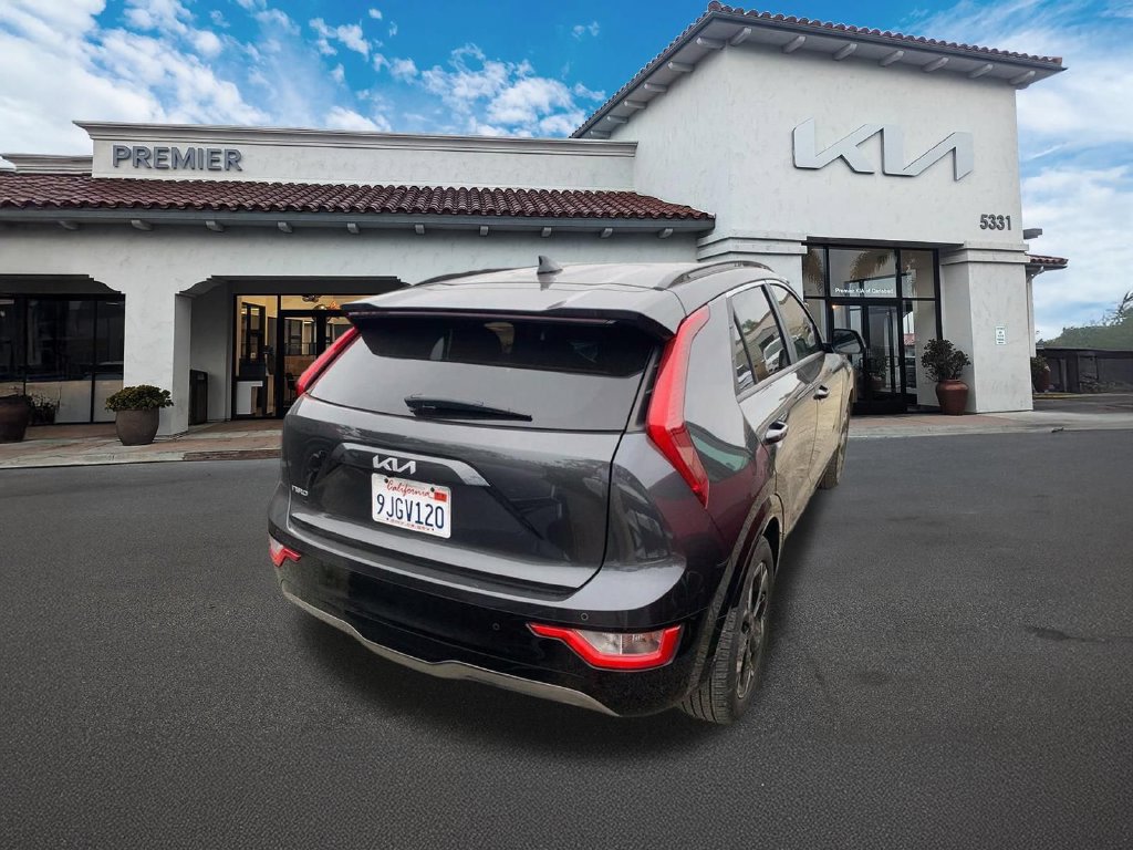 Certified 2023 Kia Niro Wind FWD image 6