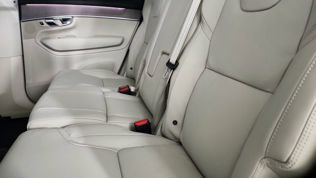 New 2026 Volvo XC90 T8 Ultra w/ Protection Package Premier AWD/4WD image 30