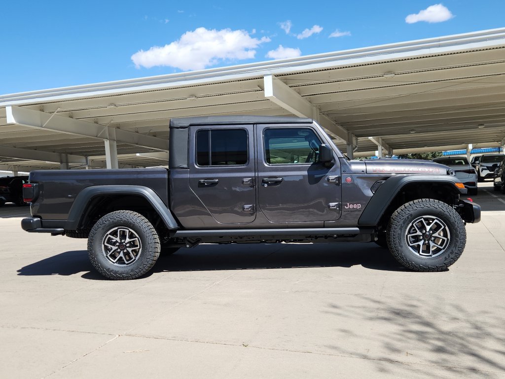 New 2026 Jeep Gladiator Rubicon w/ Steel Power Dome Hood Package AWD/4WD image 2