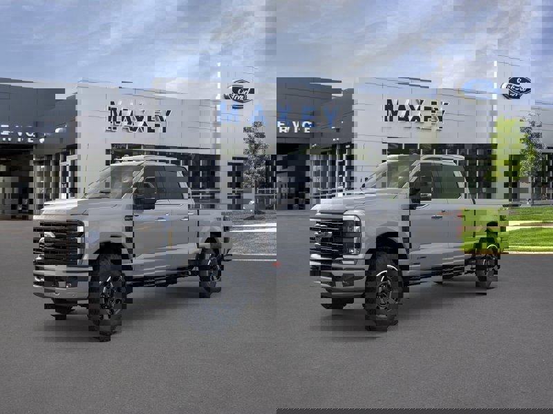 New 2025 Ford F250 Platinum w/ Tremor Off-Road Package