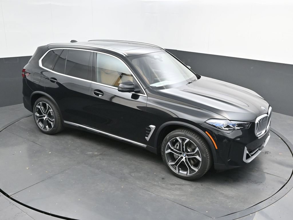 New 2026 BMW X5 xDrive50e w/ Premium Package AWD/4WD image 40