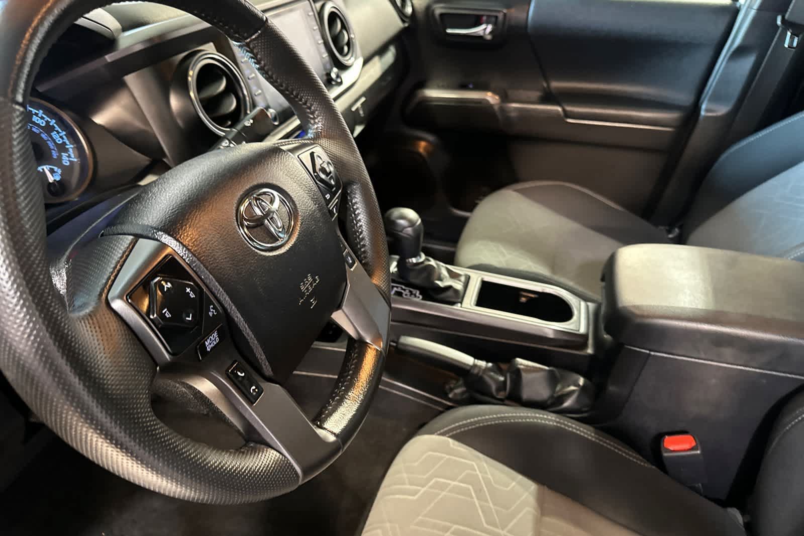 Used 2023 Toyota Tacoma TRD Sport w/ Advanced Technology Package AWD/4WD image 6