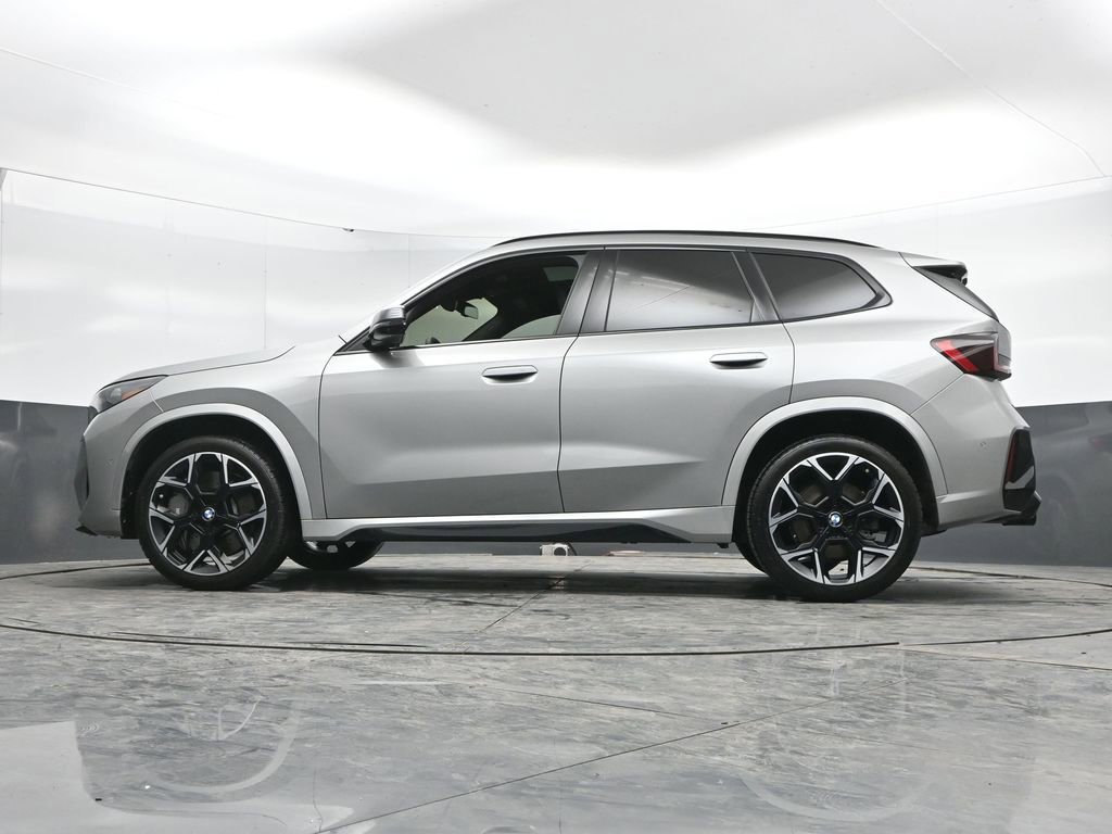 Used 2025 BMW X1 M35i w/ Premium Package image 48