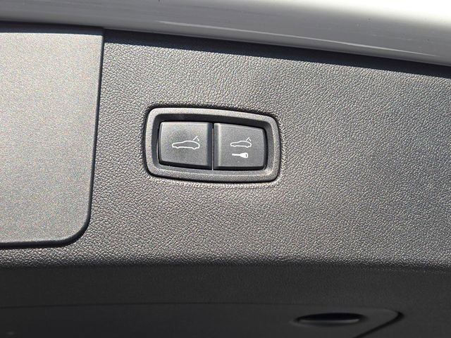 Used 2023 Porsche Cayenne AWD/4WD image 35