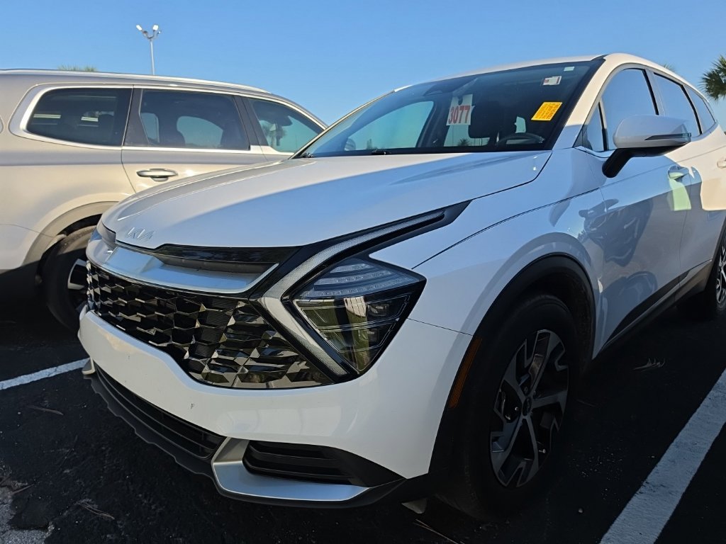 Certified 2024 Kia Sportage EX FWD image 5