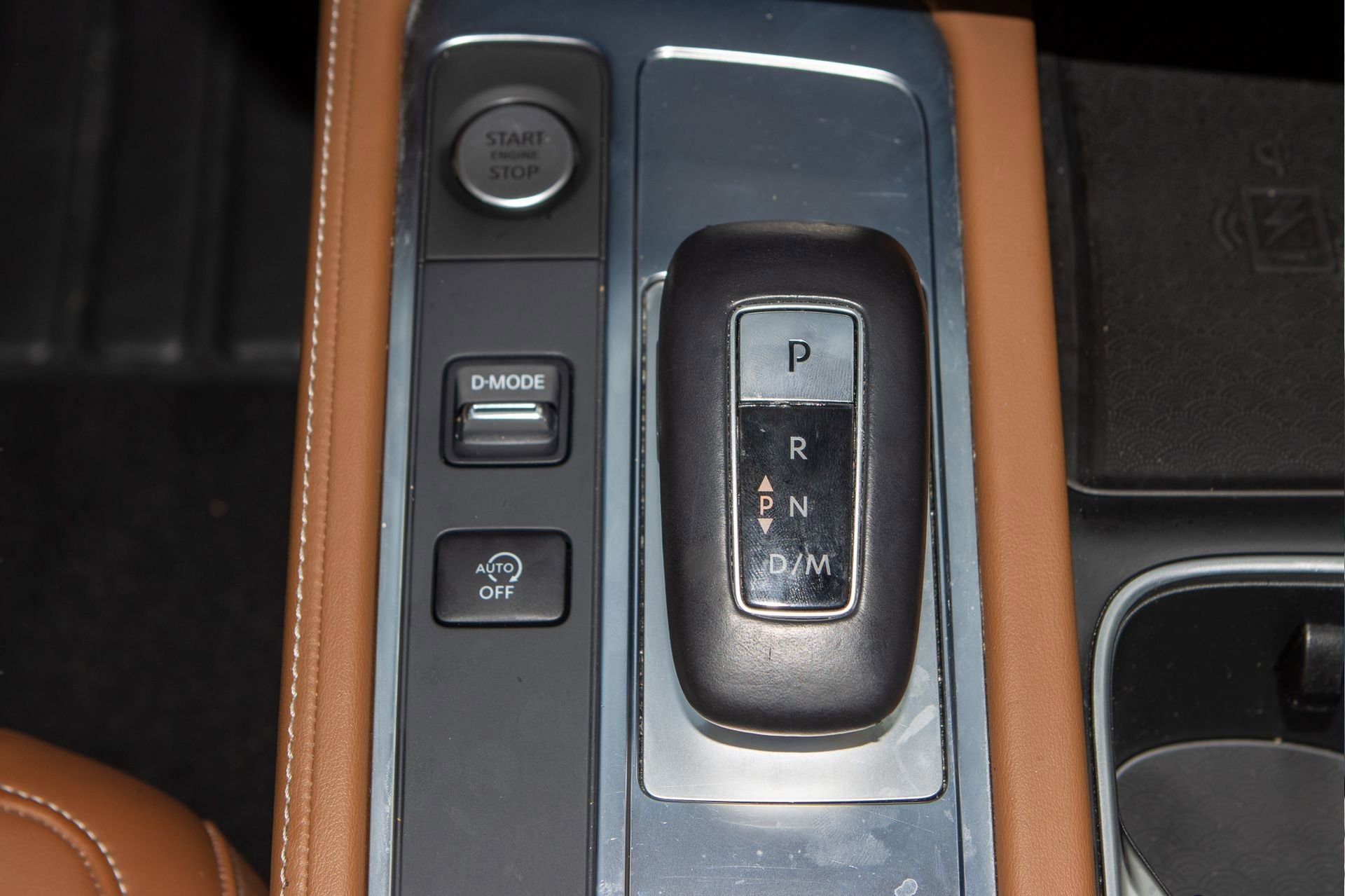 Used 2023 INFINITI QX60 Sensory w/ Cargo Package image 21