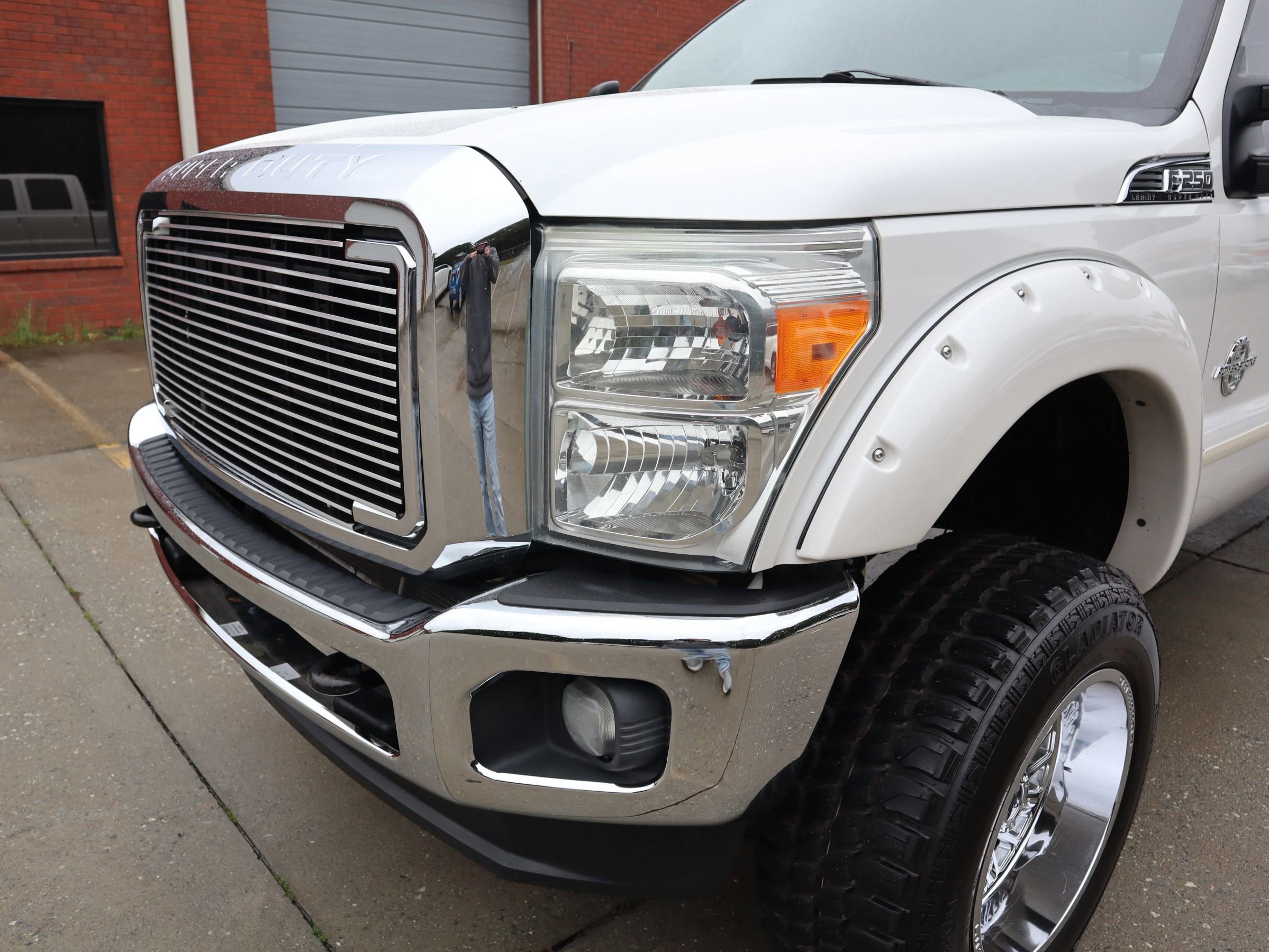 Used 2014 Ford F250 Lariat w/ Lariat Interior Package image 39