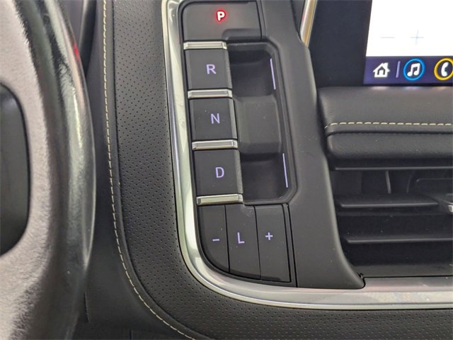 Used 2021 GMC Yukon XL SLT w/ SLT Premium Package image 24