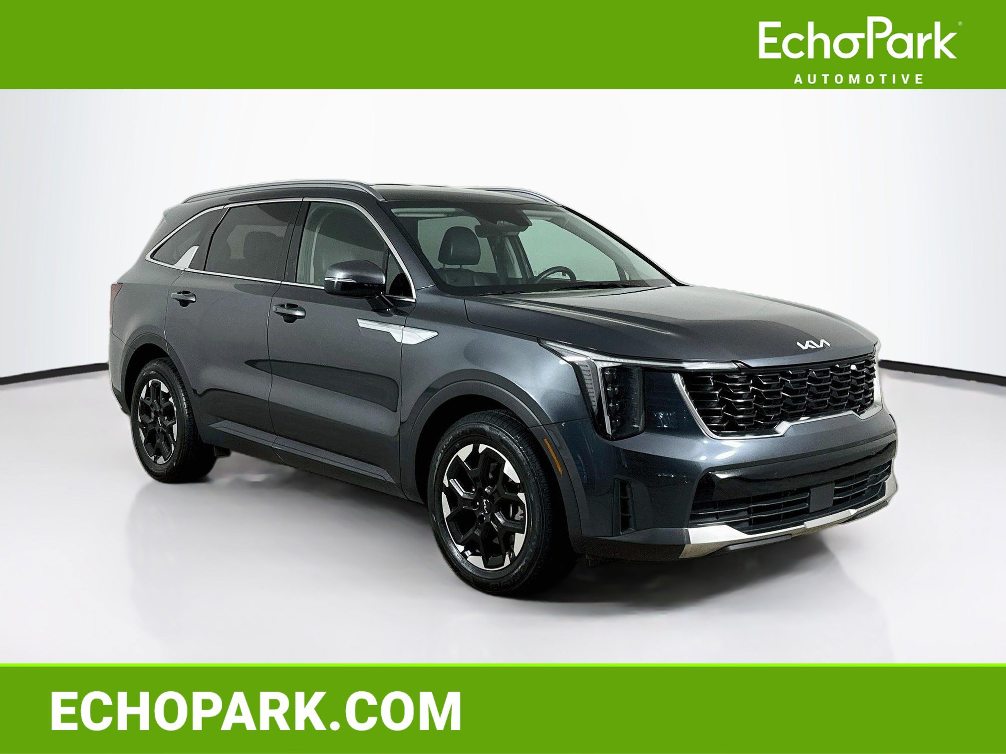Used 2024 Kia Sorento S FWD image 1