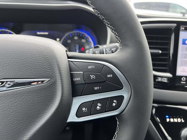 New 2026 Chrysler Voyager LX FWD image 16