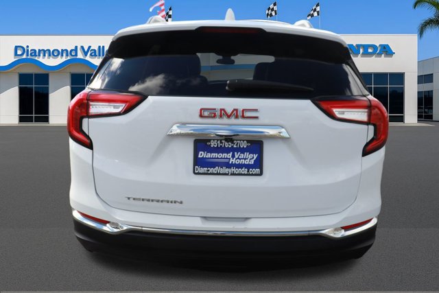 Used 2023 GMC Terrain SLT image 5