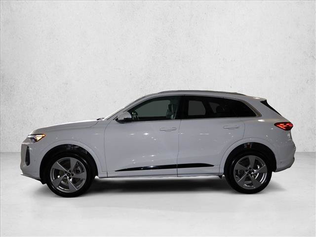 Used 2025 Audi Q5 Premium Plus w/ Premium Plus AWD/4WD image 10