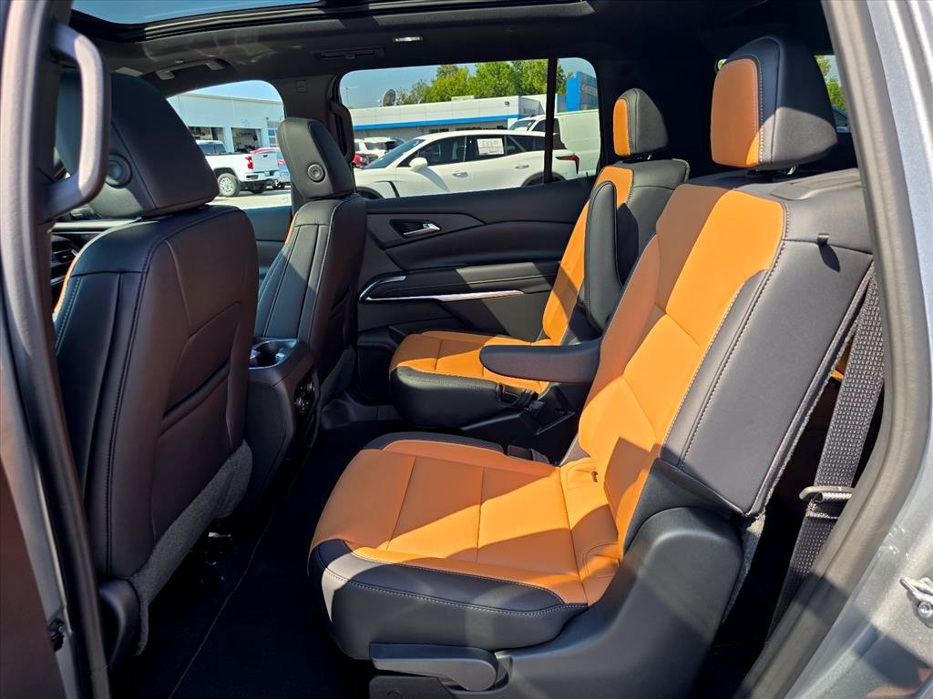 New 2027 Chevrolet Traverse Z71 w/ Driver Confidence Package AWD/4WD image 11