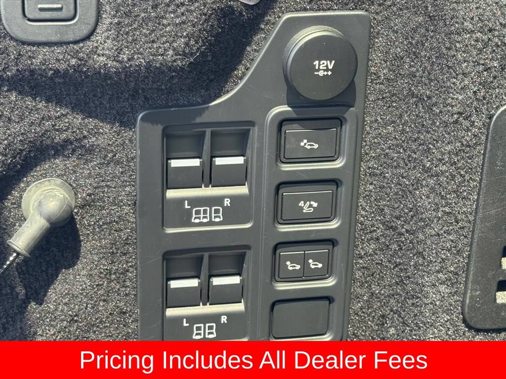 Used 2020 Land Rover Discovery HSE Luxury AWD/4WD image 12