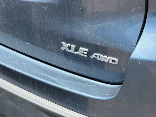 Used 2018 Toyota Highlander XLE AWD/4WD image 5