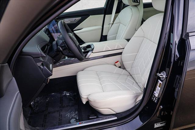 New 2027 BMW 740i xDrive w/ Executive Package AWD/4WD image 12