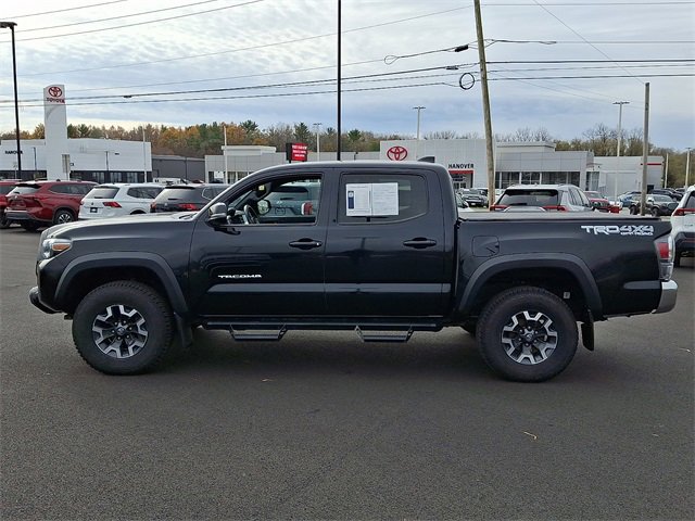 Used 2022 Toyota Tacoma TRD Off-Road image 7