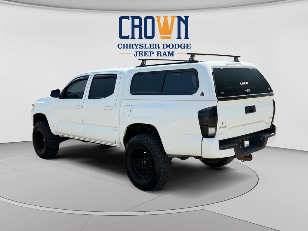 Used 2022 Toyota Tacoma SR AWD/4WD image 5