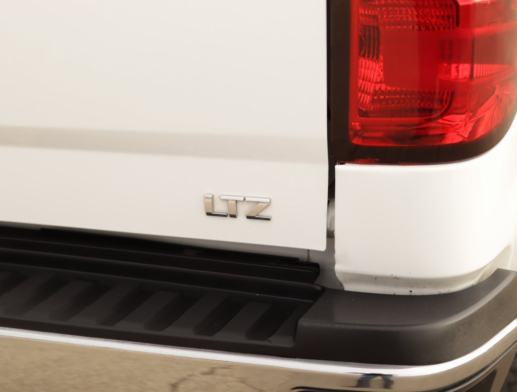 Used 2015 Chevrolet Silverado 2500 LTZ w/ LTZ Plus Package image 40