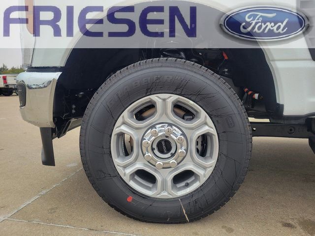 New 2026 Ford F350 XLT w/ Snow Plow/Camper Package image 15