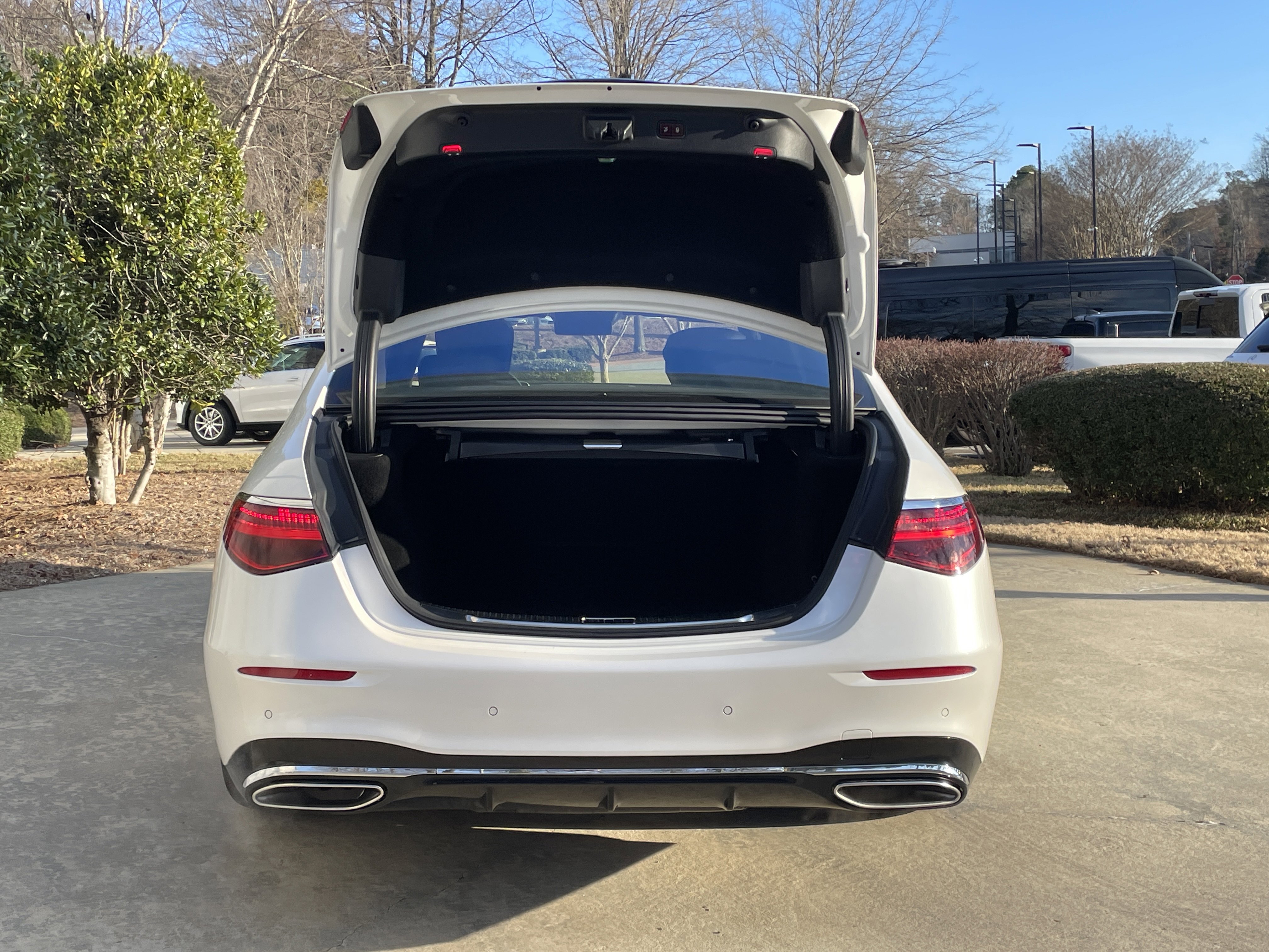 Certified 2022 Mercedes-Benz S 500 4MATIC image 9