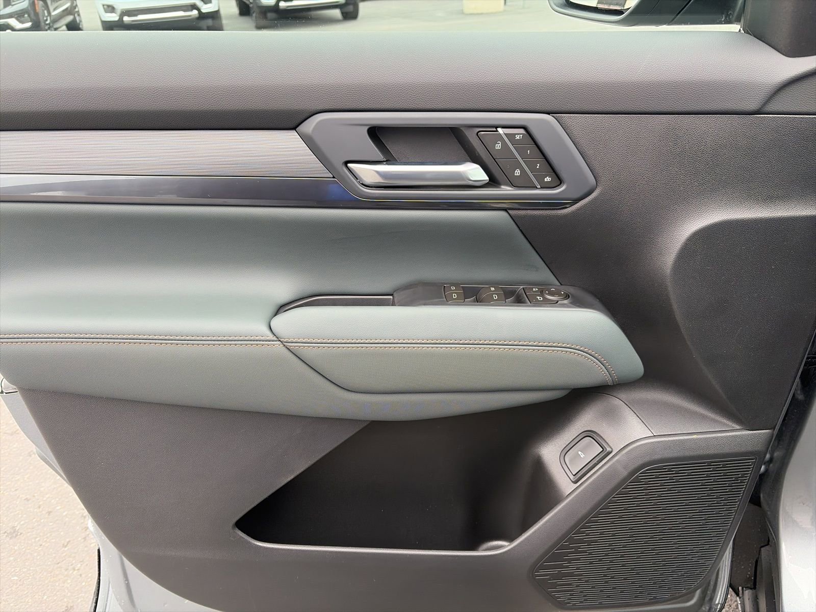New 2026 GMC Terrain AT4 w/ Convenience Package III image 9
