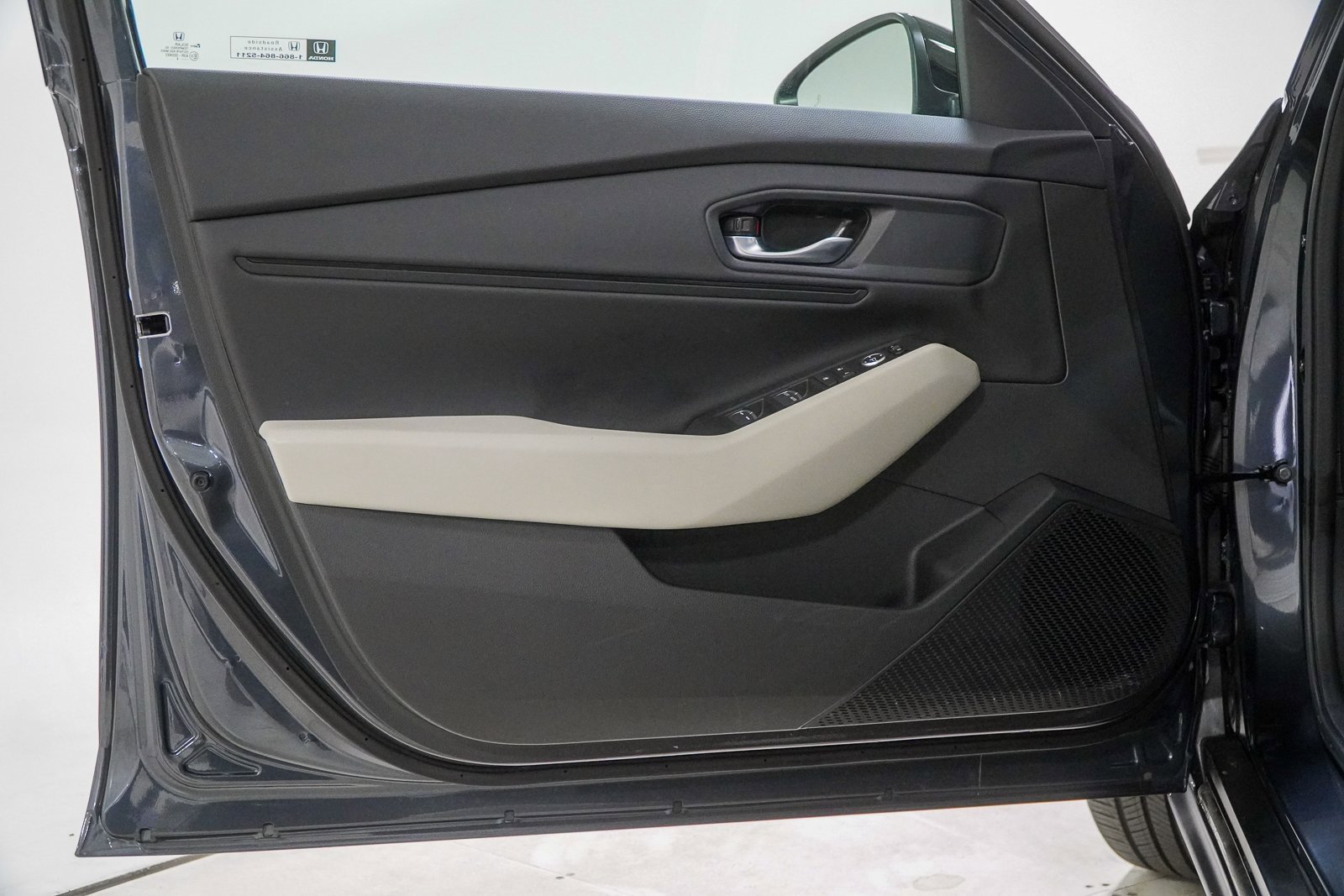 Certified 2025 Honda Accord SE image 16