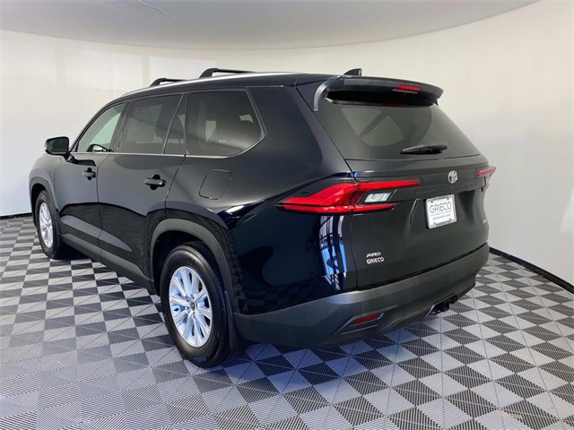 Used 2024 Toyota Grand Highlander XLE image 6