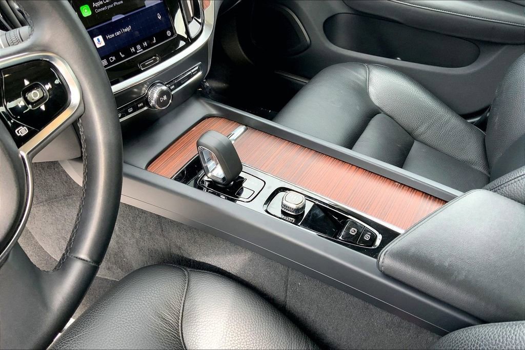 Used 2024 Volvo S60 B5 Plus image 18