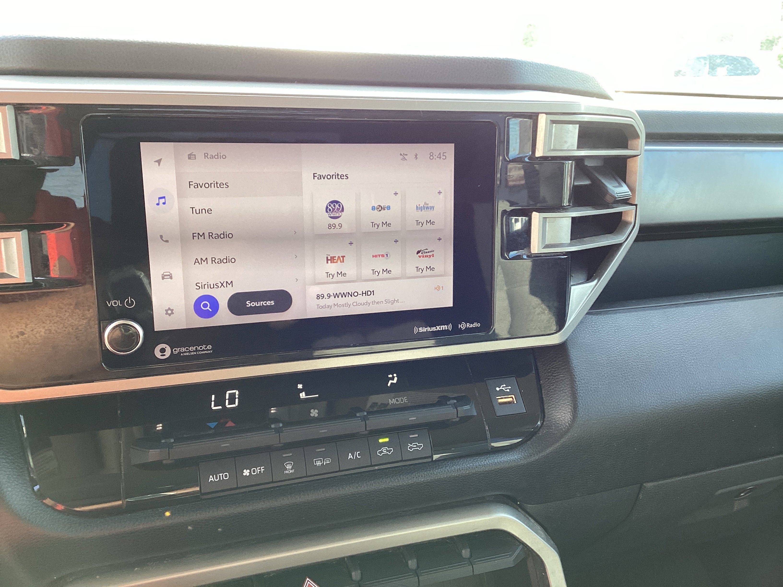 Used 2023 Toyota Tundra SR5 AWD/4WD image 17