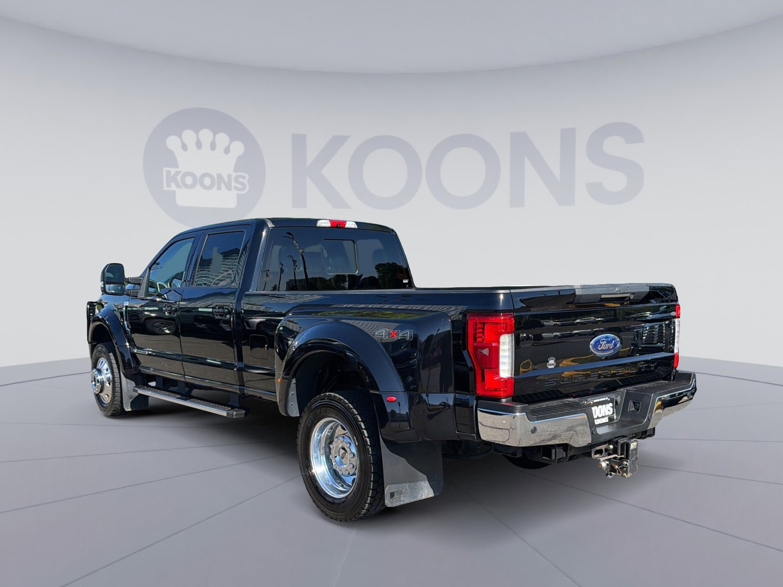 Used 2018 Ford F450 Lariat w/ Lariat Ultimate Package image 4