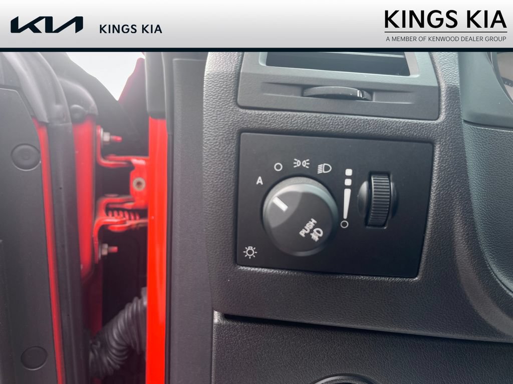 Used 2009 Dodge Challenger R/T RWD image 11