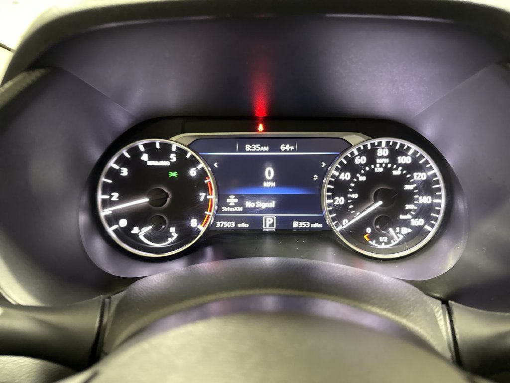 Used 2025 Nissan Sentra SR FWD image 12