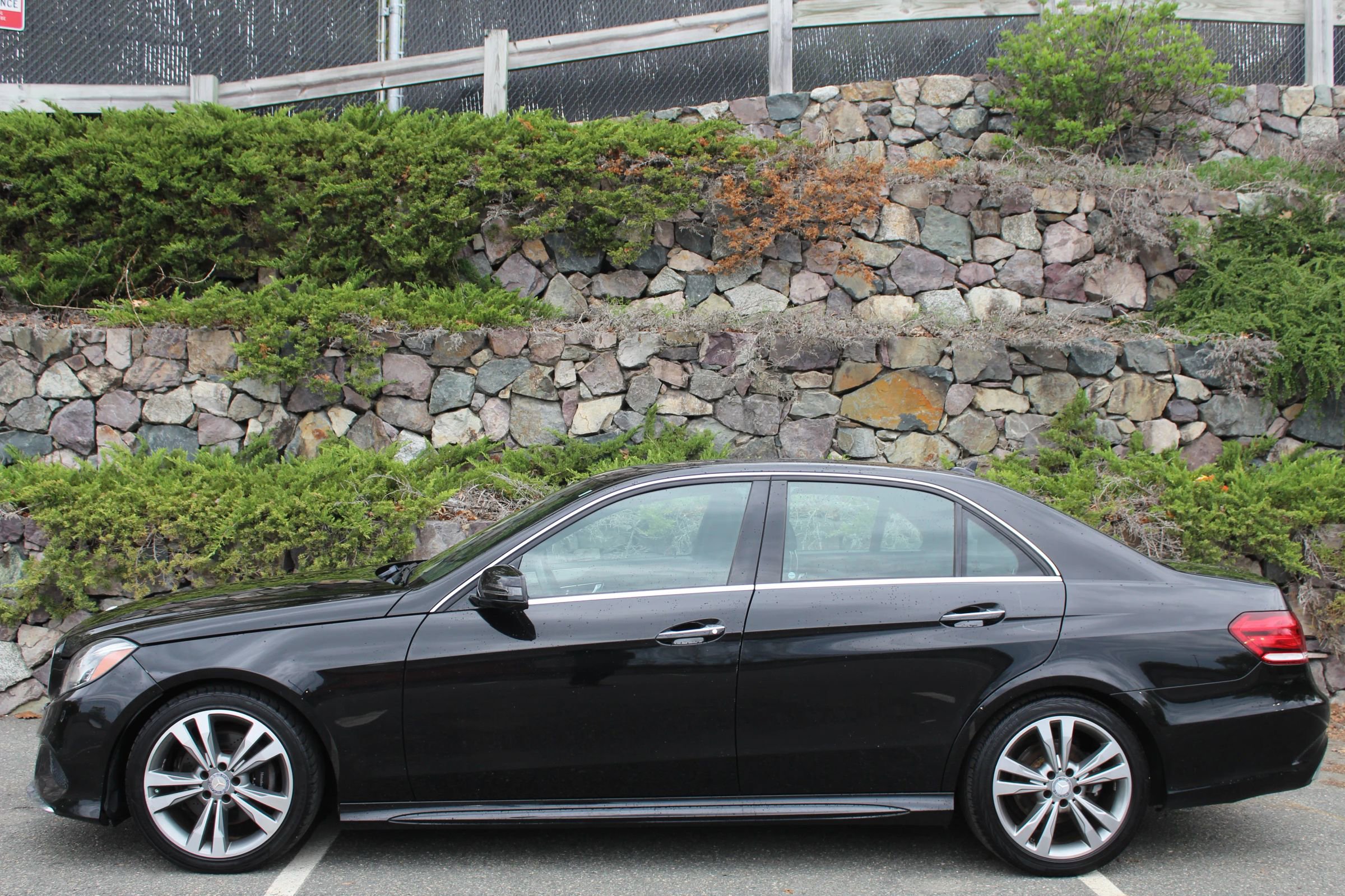Used 2016 Mercedes-Benz E 350 4MATIC Sedan image 6