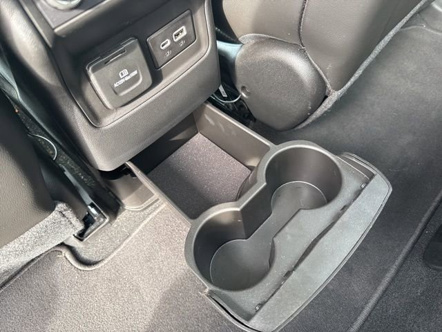 Used 2023 GMC Acadia Denali w/ Denali Ultimate Package FWD image 17