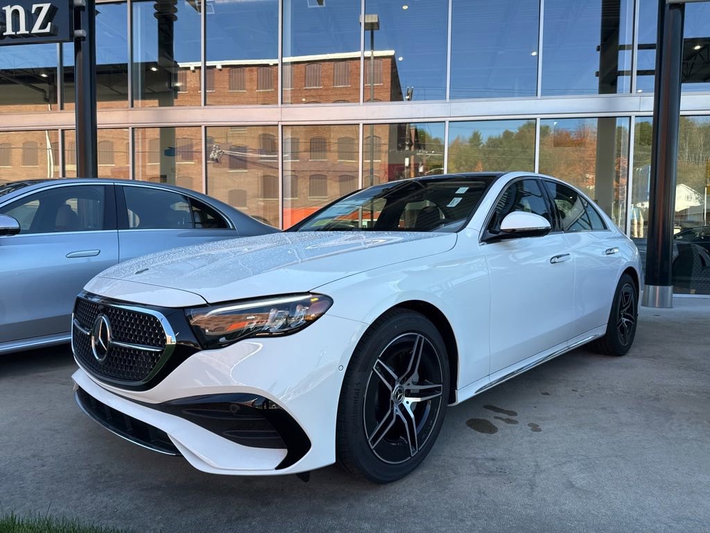 New 2026 Mercedes-Benz E 350 4MATIC Sedan image 3