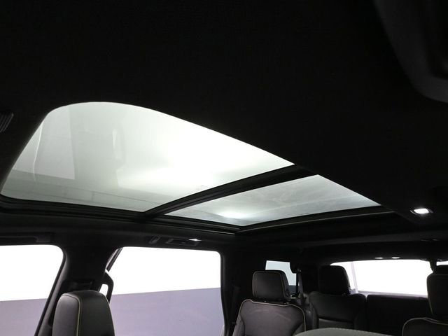 Used 2021 GMC Yukon SLT w/ SLT Luxury Plus Package image 27