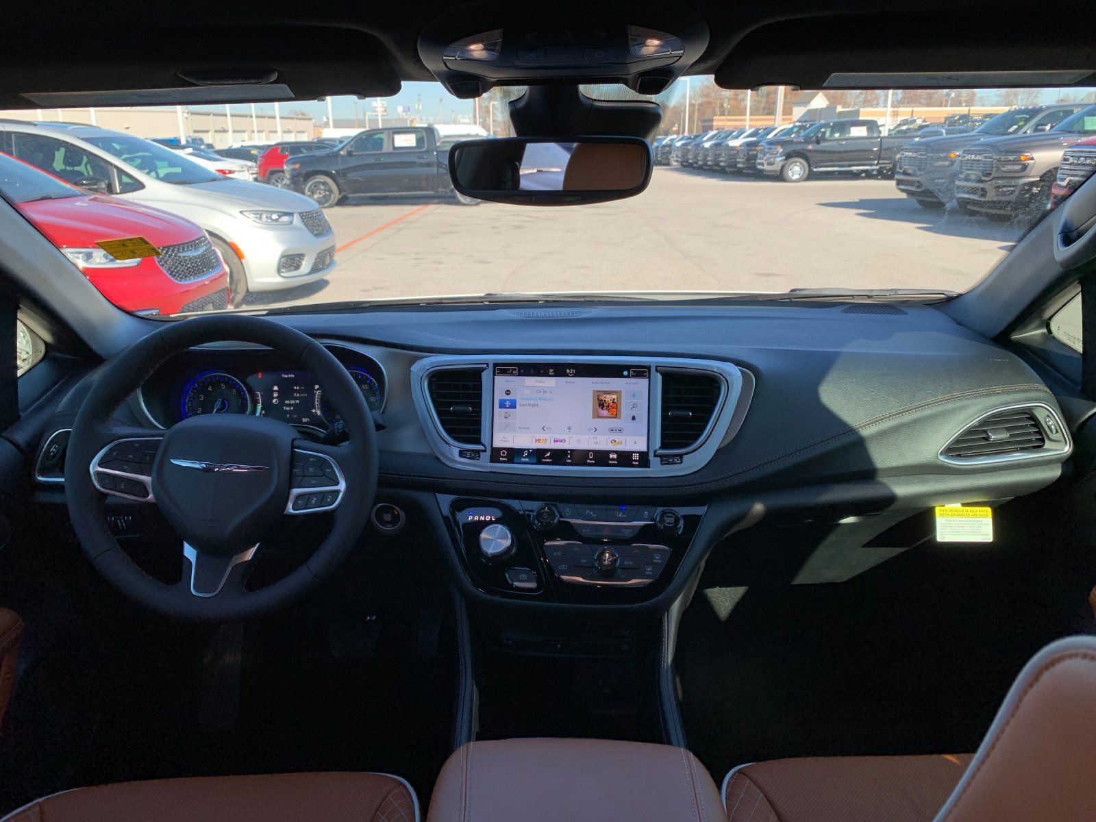 New 2026 Chrysler Pacifica Pinnacle image 14