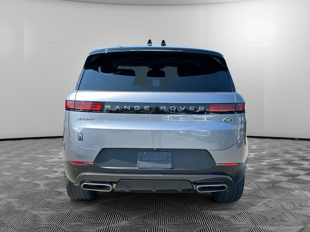 Used 2023 Land Rover Range Rover Sport SE AWD/4WD image 4