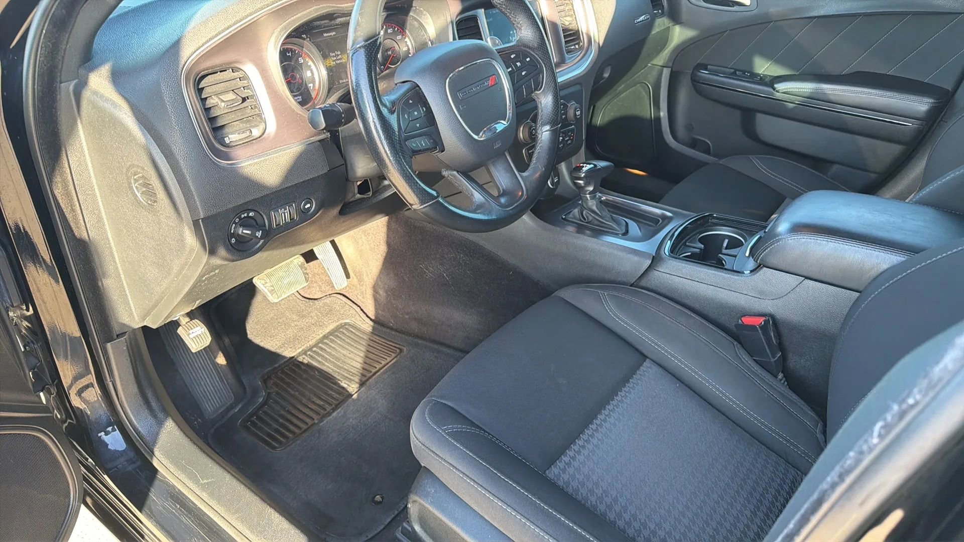 Used 2018 Dodge Charger GT w/ Driver Confidence Group image 32