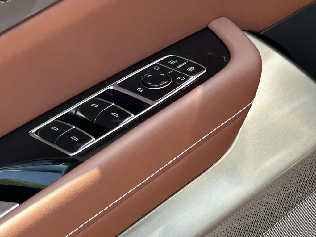 New 2027 Cadillac Vistiq Sport AWD/4WD image 18