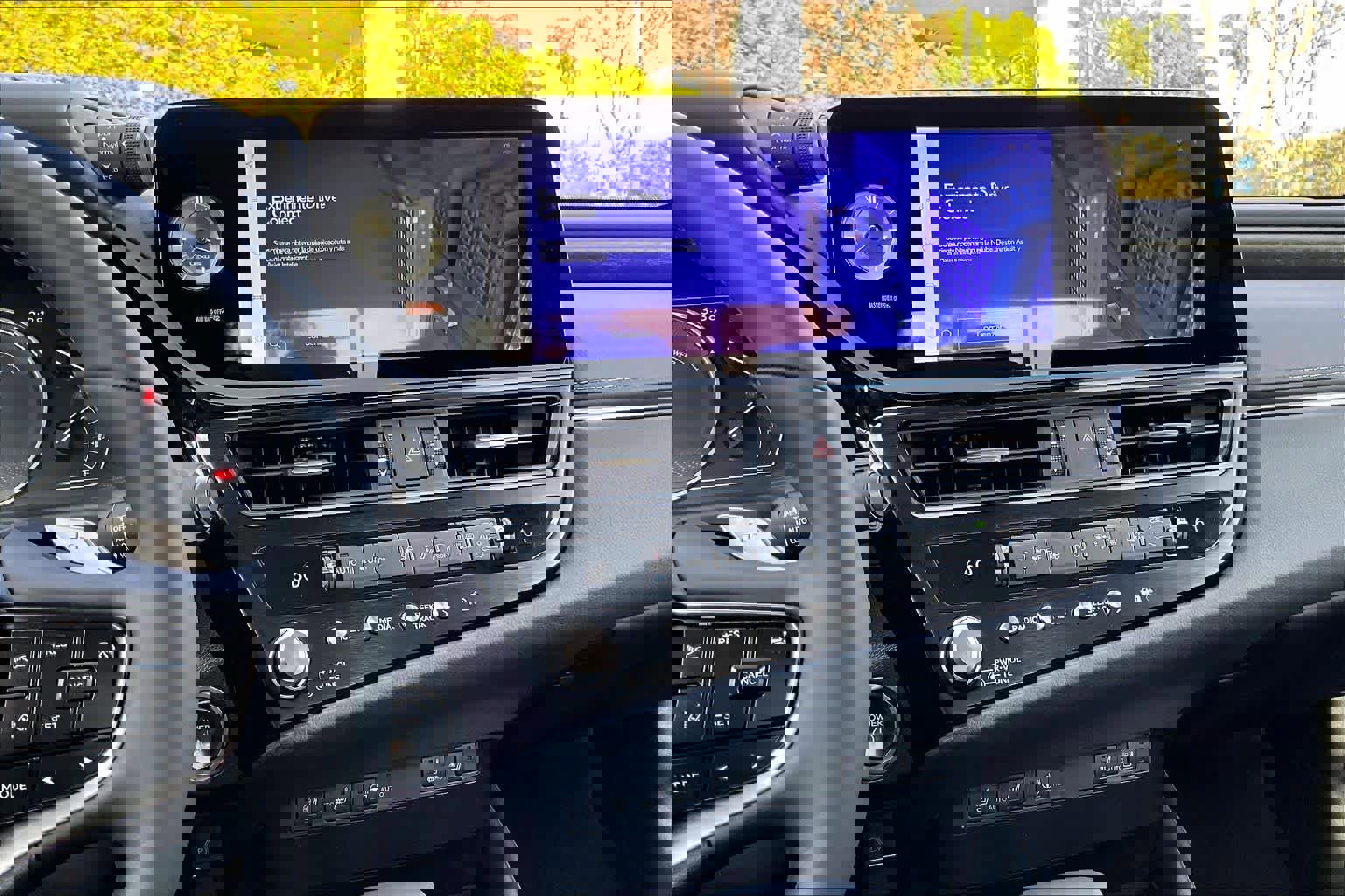 New 2025 Lexus ES 300h w/ Premium Package image 6