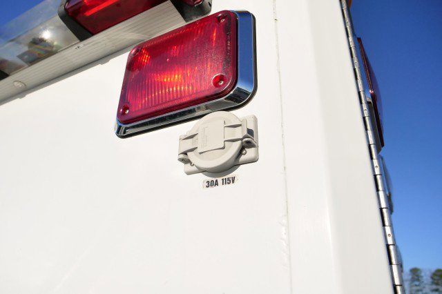 Used 2006 GMC Sierra 3500 SLE w/ Heavy-Duty Power Package image 65