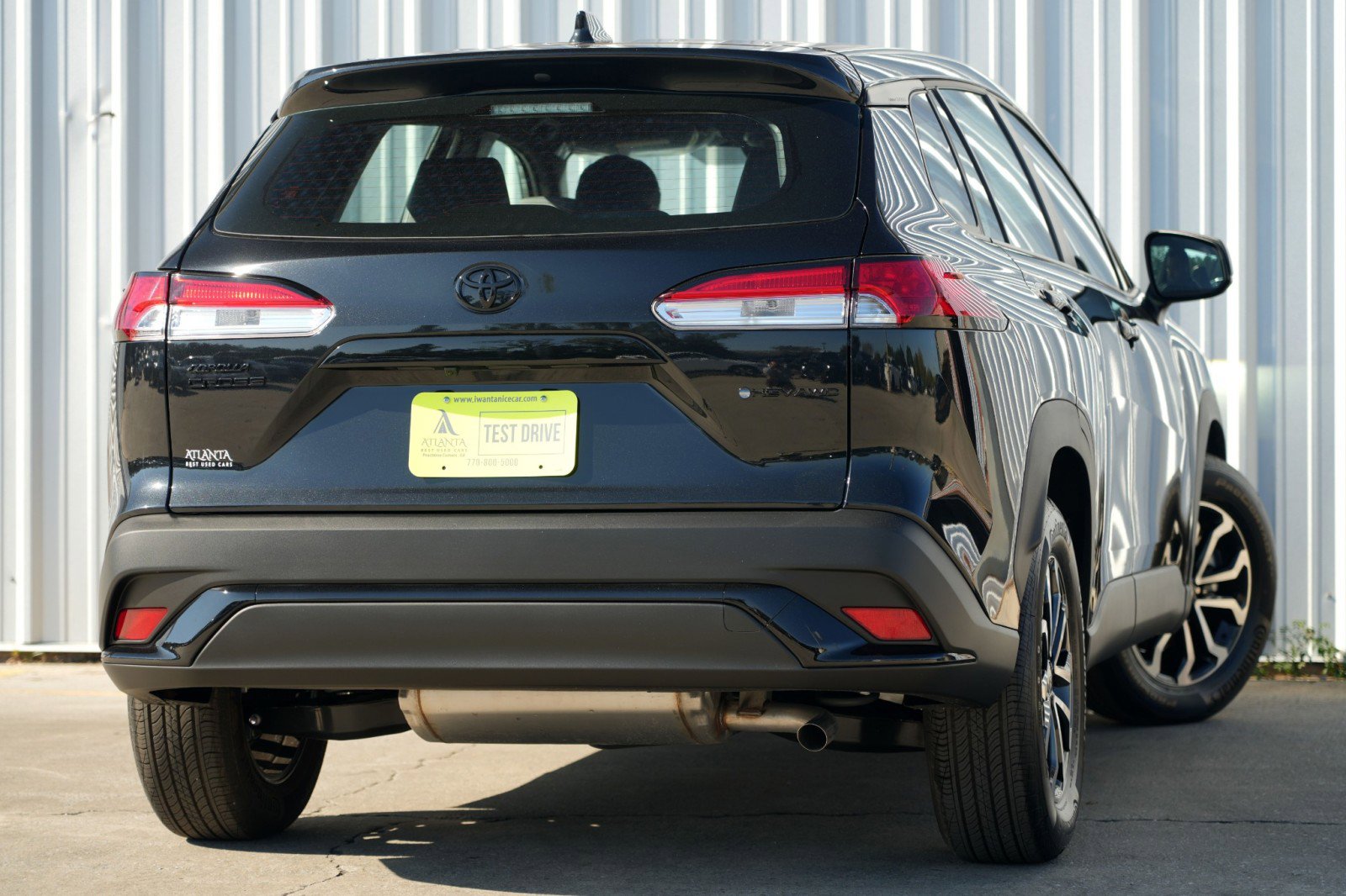 Used 2025 Toyota Corolla Cross AWD Hybrid image 3