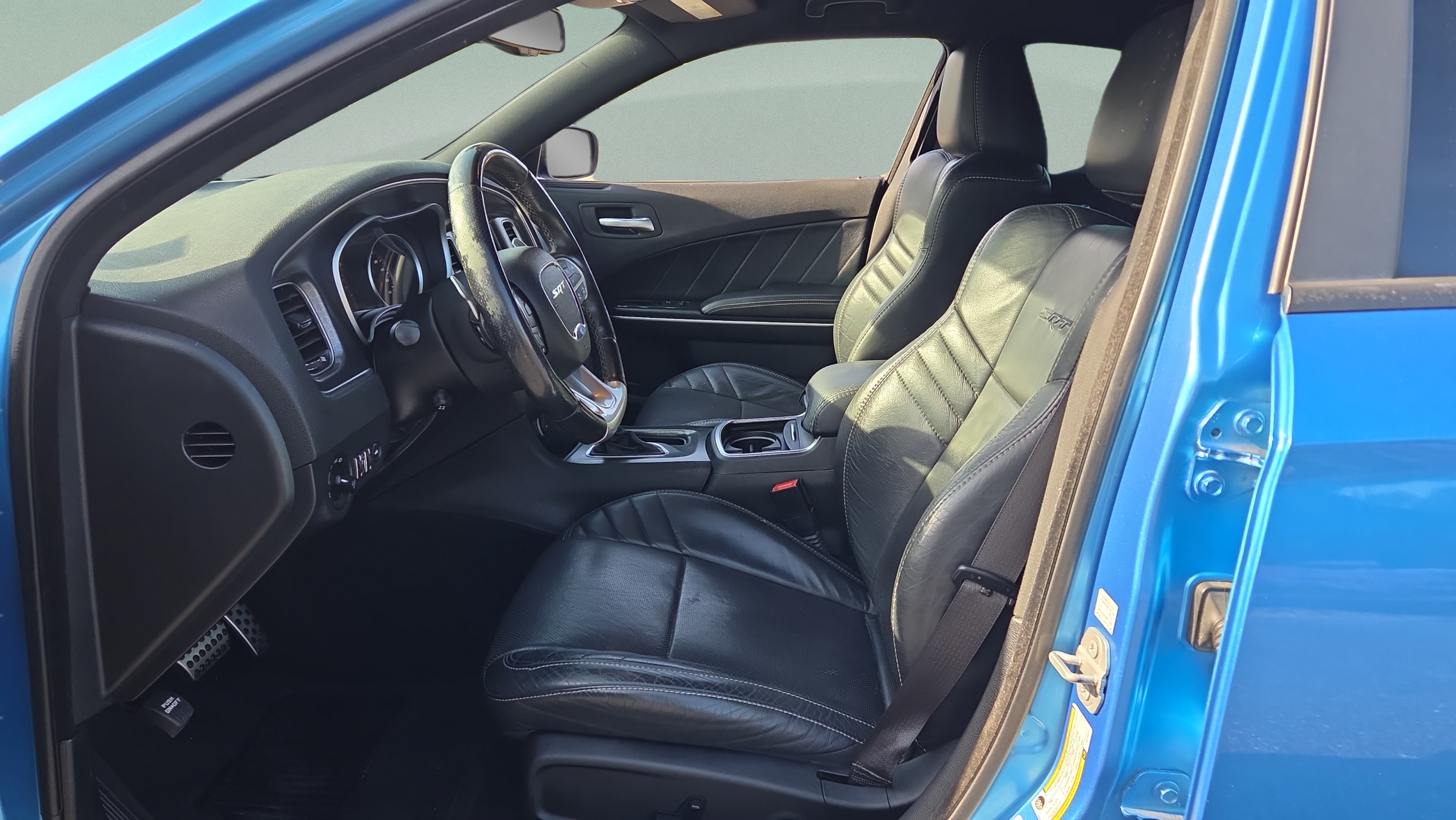 Used 2016 Dodge Charger SRT w/ Harman/Kardon Audio Group RWD image 9