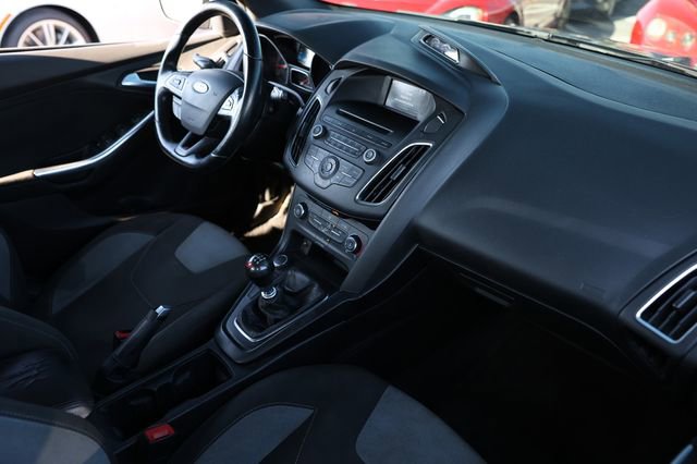 Used 2016 Ford Focus ST FWD image 21